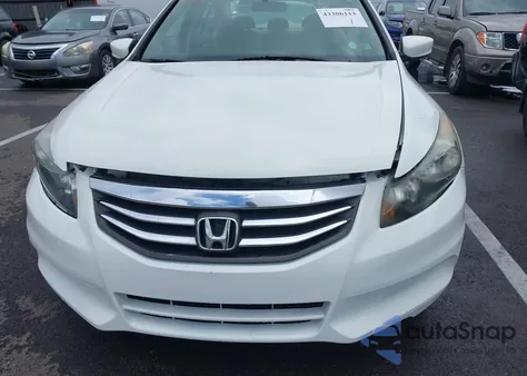 2012 Honda Accord 2.4 Lx из США, поврежденный, VIN 1HGCP2F3XCA067548